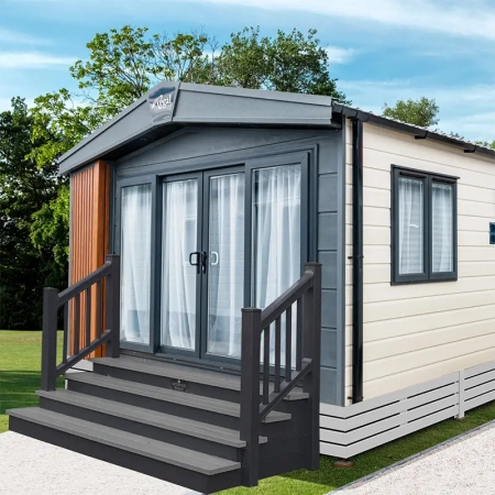 Harlington Luxury Lodge